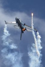F16