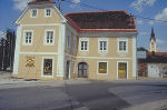 Wohn- und Geschäftshaus der Stadtgemeinde © A.M. Begsteiger Wohn- und Geschäftshaus der Stadtgemeinde